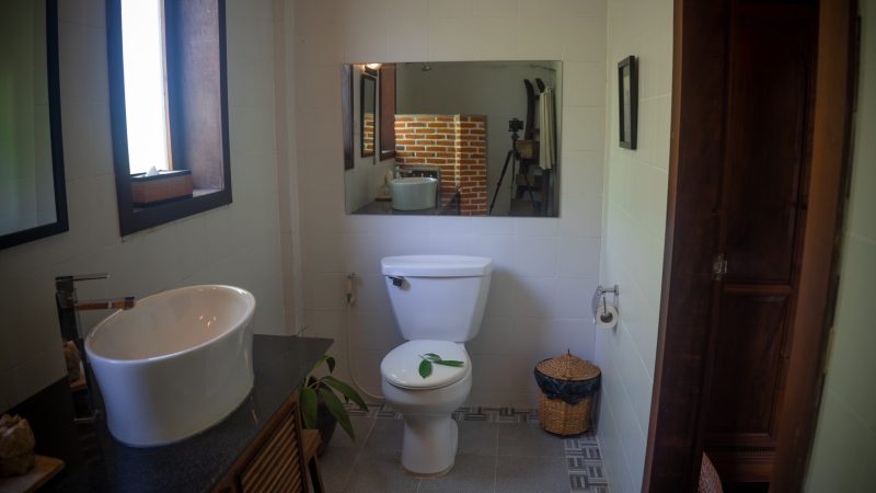 MWK Lotus double room-Bathroom